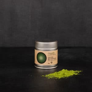 UjiCha Matcha Oppliger Tea Selection Dose mit Pulver