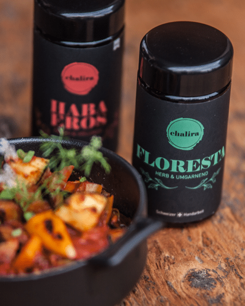 Gewürze Chalira in Violettglas Verpackung